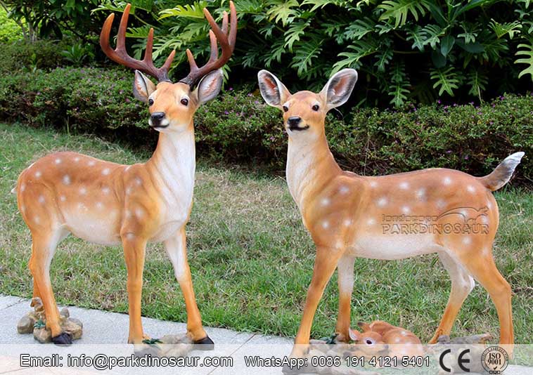 Decoración de jardín Realista Animal Sika Deer Statue